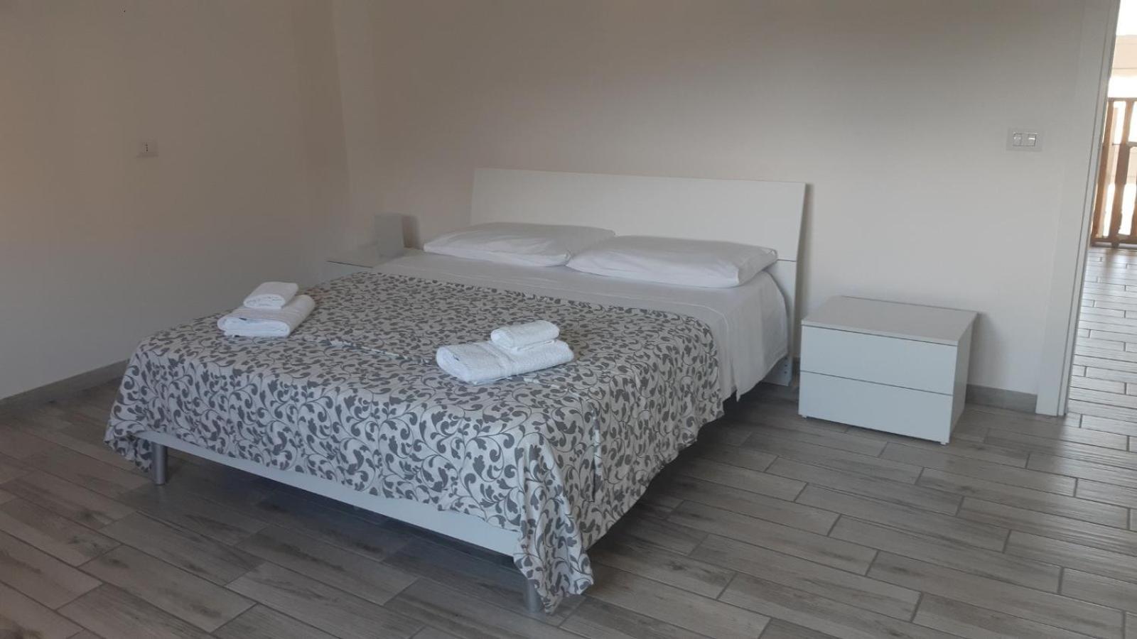 New Lettoss Hotel Randazzo Kültér fotó